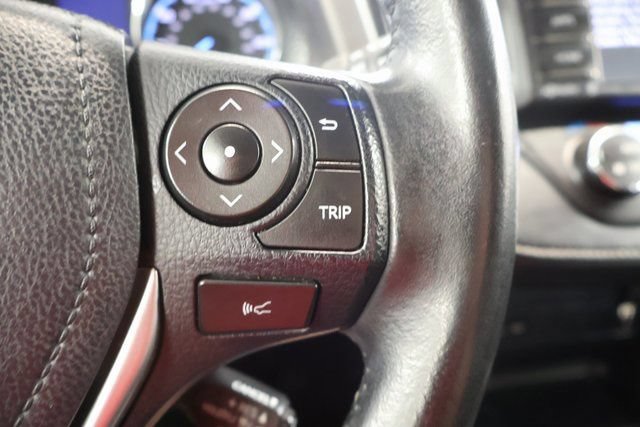 Used 2018 Toyota RAV4 XLE AWD/4WD image 17