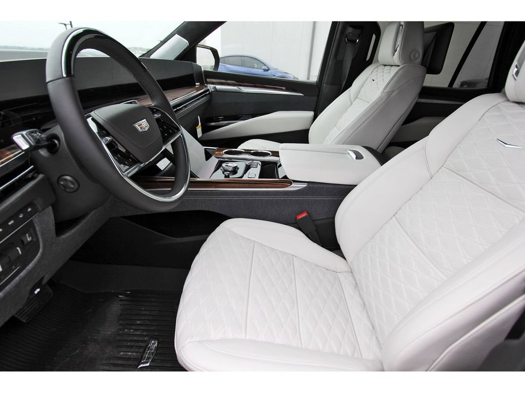 New 2026 Cadillac Escalade Platinum Sport w/ LPO, ONYX Package AWD/4WD image 6