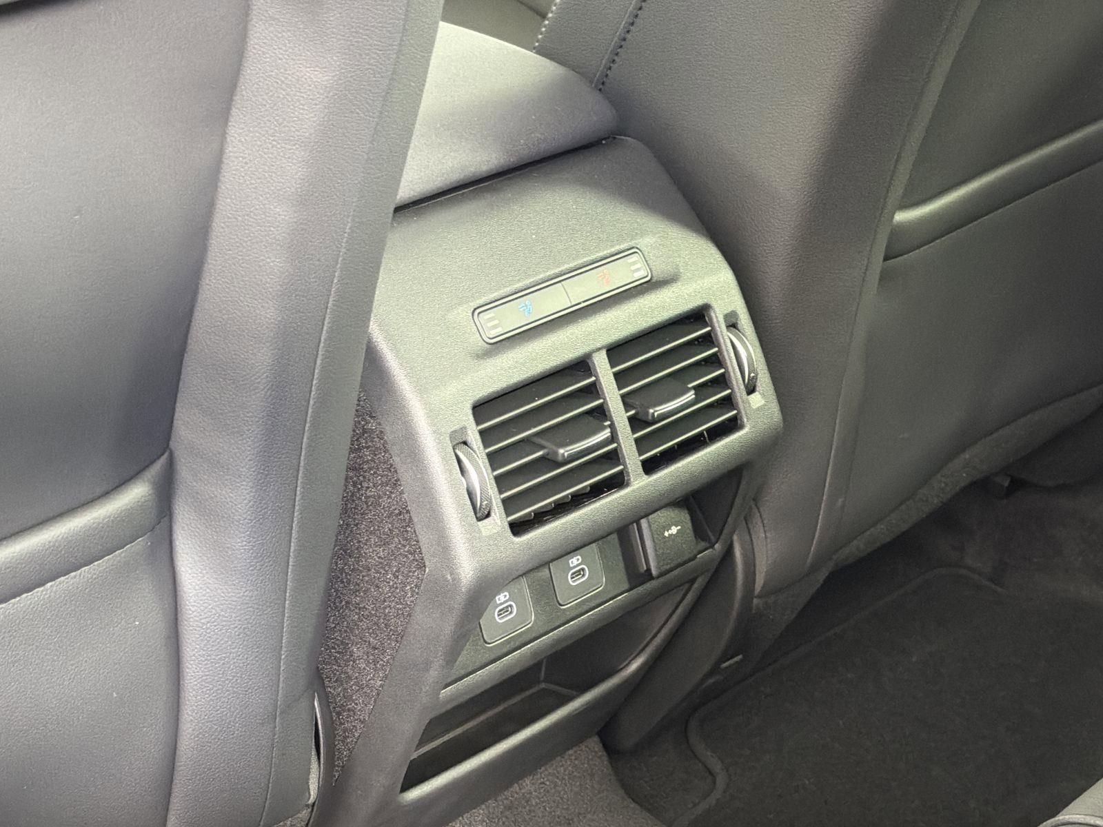 New 2026 Land Rover Discovery Sport Landmark image 28