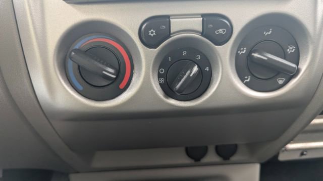 Used 2008 Chevrolet Colorado LS image 26