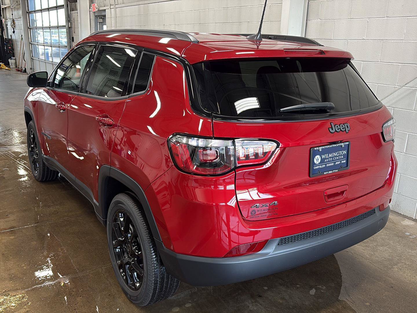 New 2026 Jeep Compass Latitude AWD/4WD image 36