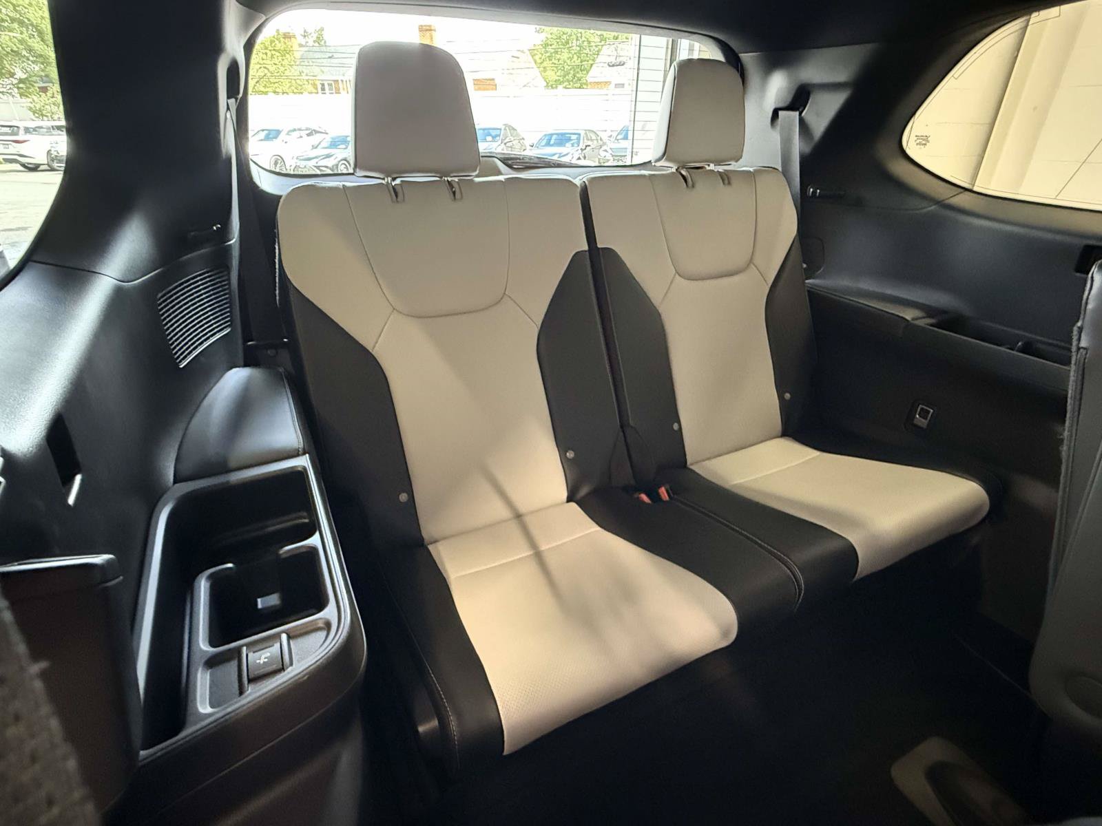 Certified 2025 Lexus TX 500h AWD w/ Technology Package image 17