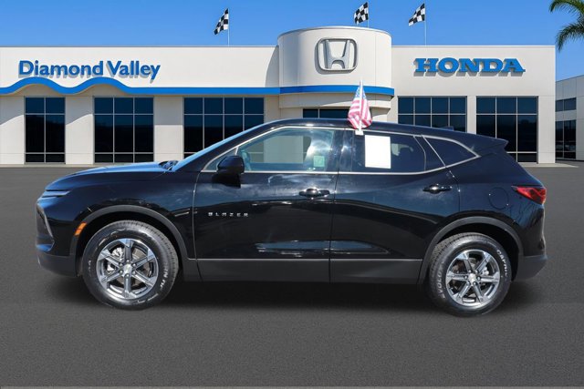 Used 2025 Chevrolet Blazer LT FWD image 8