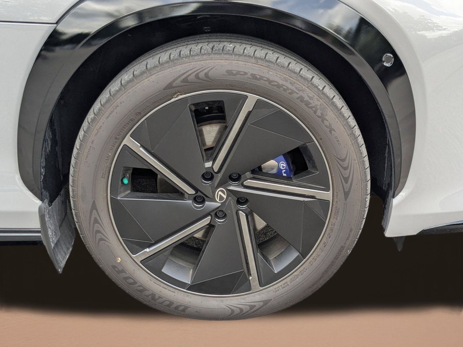 Certified 2026 Lexus RZ 450e AWD w/ Luxury Package image 25
