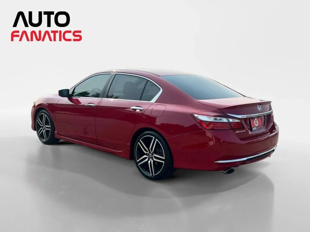 Used 2017 Honda Accord Sport image 3
