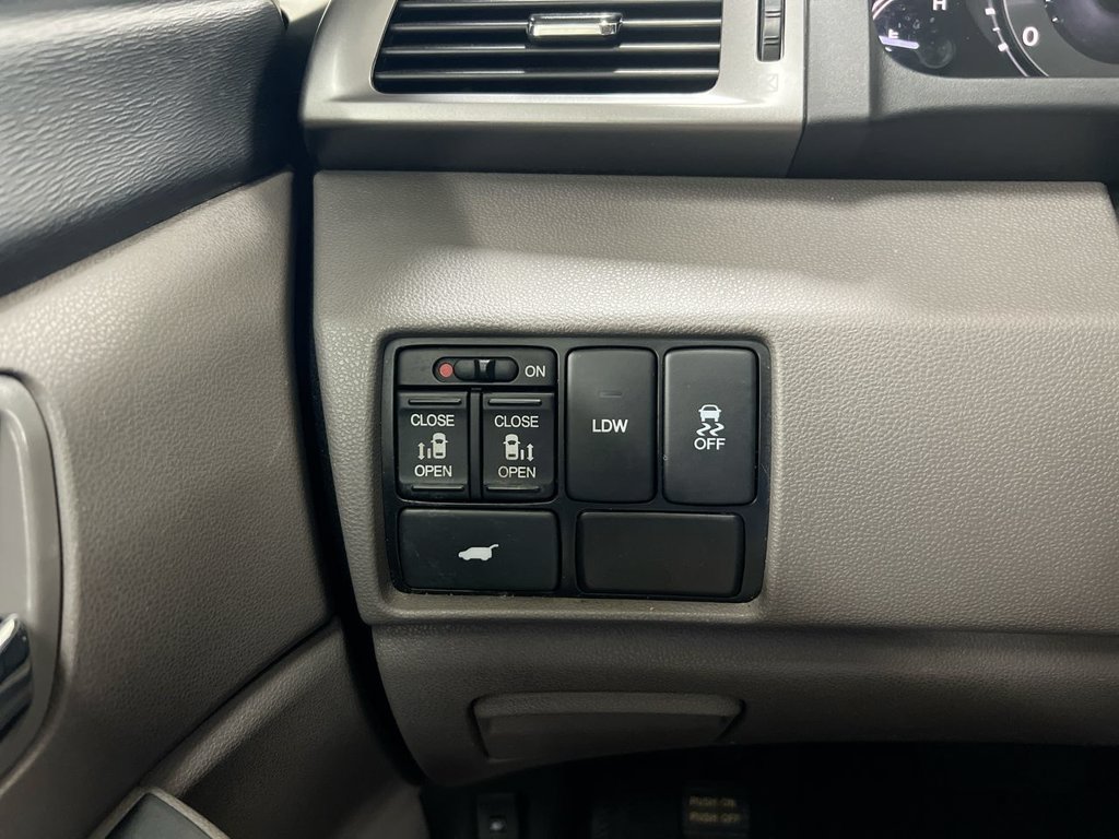 Used 2017 Honda Odyssey EX-L image 18