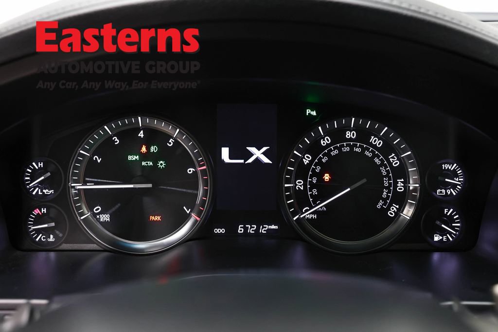 Used 2018 Lexus LX 570 4WD w/ Luxury Package image 17