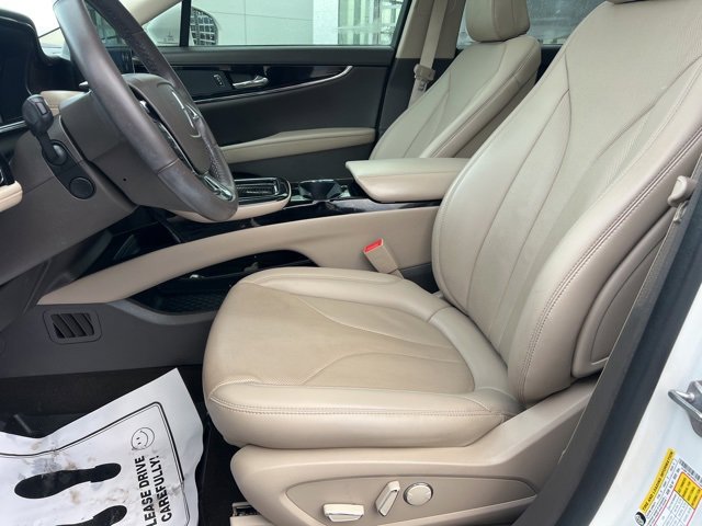 Used 2023 Lincoln Nautilus Reserve image 23