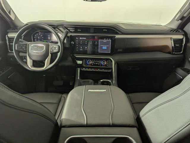 Used 2025 GMC Sierra 2500 Denali w/ Technology Package AWD/4WD image 21