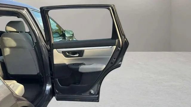 Used 2017 Honda CR-V LX image 36