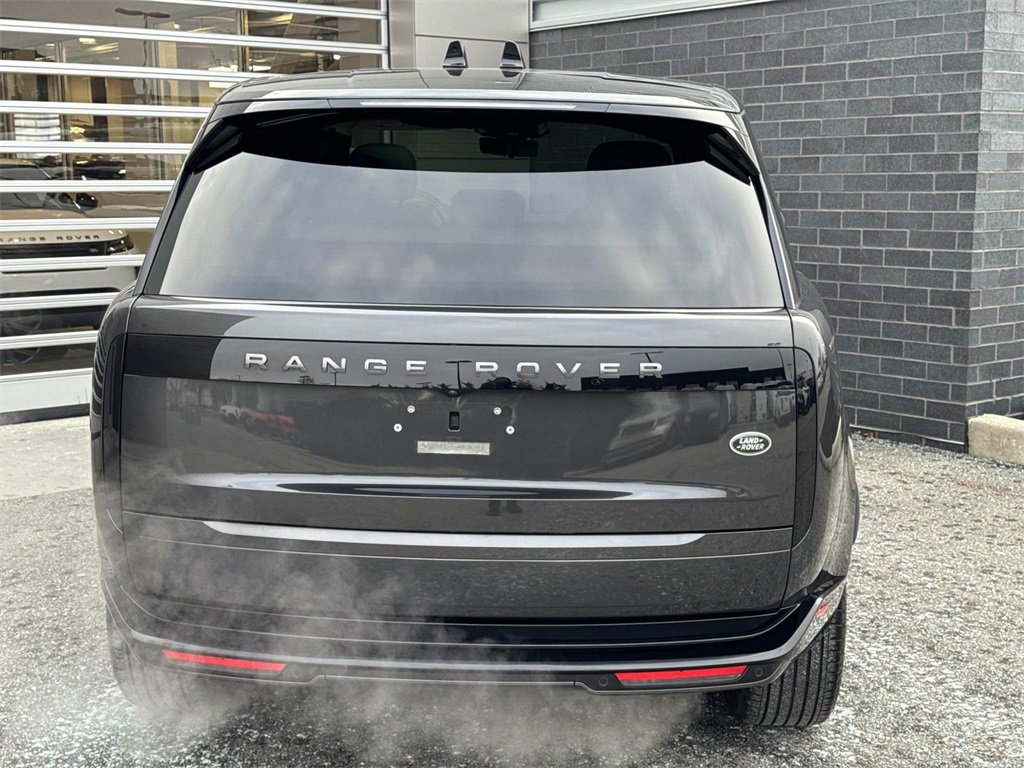 Used 2023 Land Rover Range Rover SE image 5