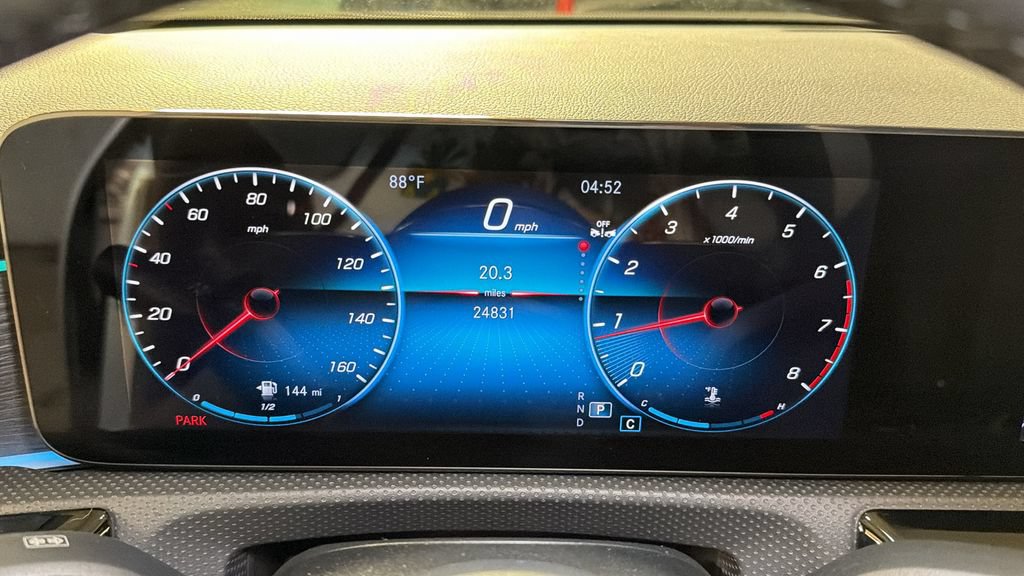 Used 2023 Mercedes-Benz CLA 250 4MATIC image 30