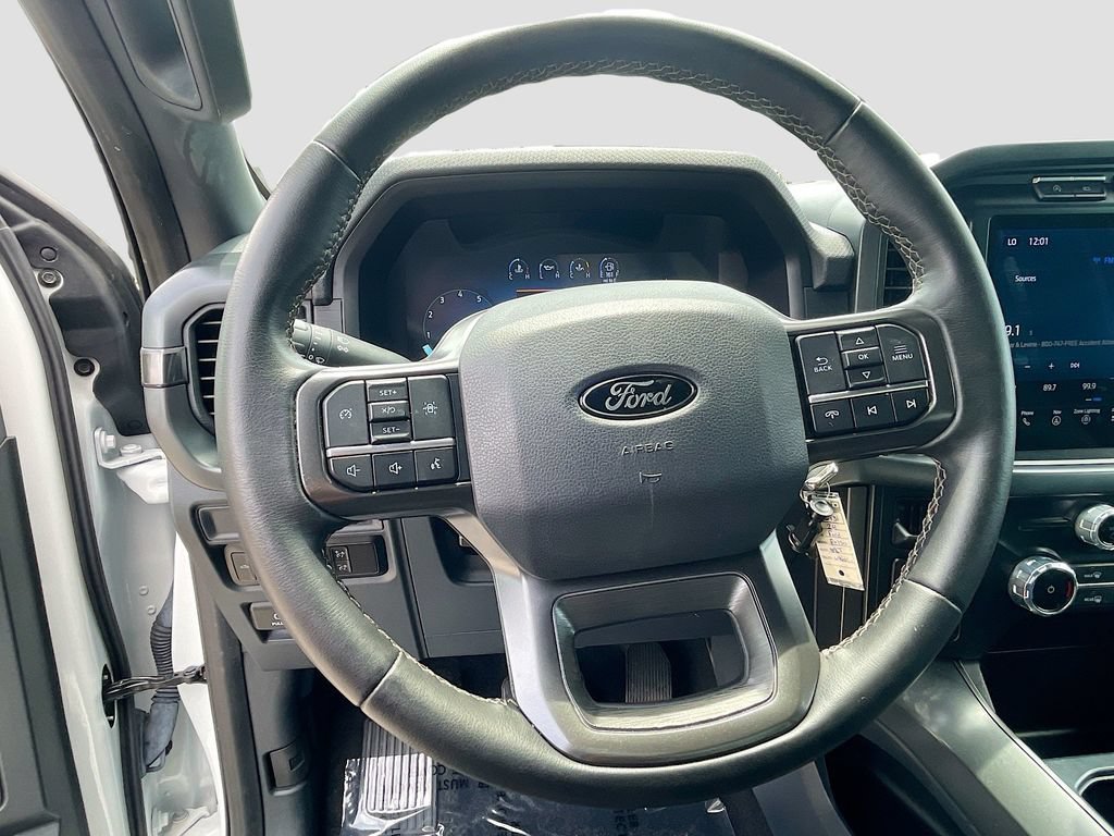 Used 2024 Ford F150 XLT w/ XLT Black Appearance Package RWD image 11