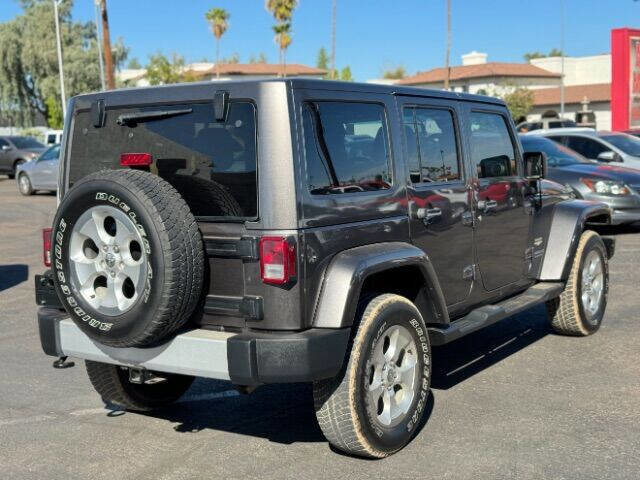 Used 2014 Jeep Wrangler Unlimited Sahara w/ Max Tow Package AWD/4WD image 3