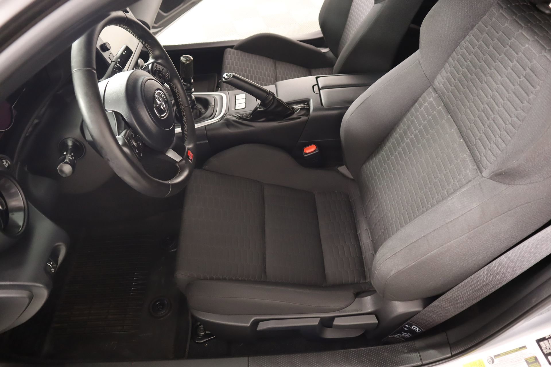 Used 2023 Toyota GR86 w/ ALL Weather Mat Package (TMS) image 11