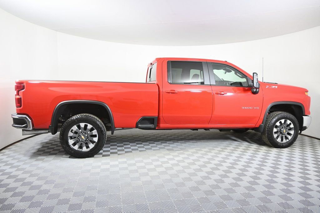 New 2026 Chevrolet Silverado 3500 LT w/ All Star Edition image 8