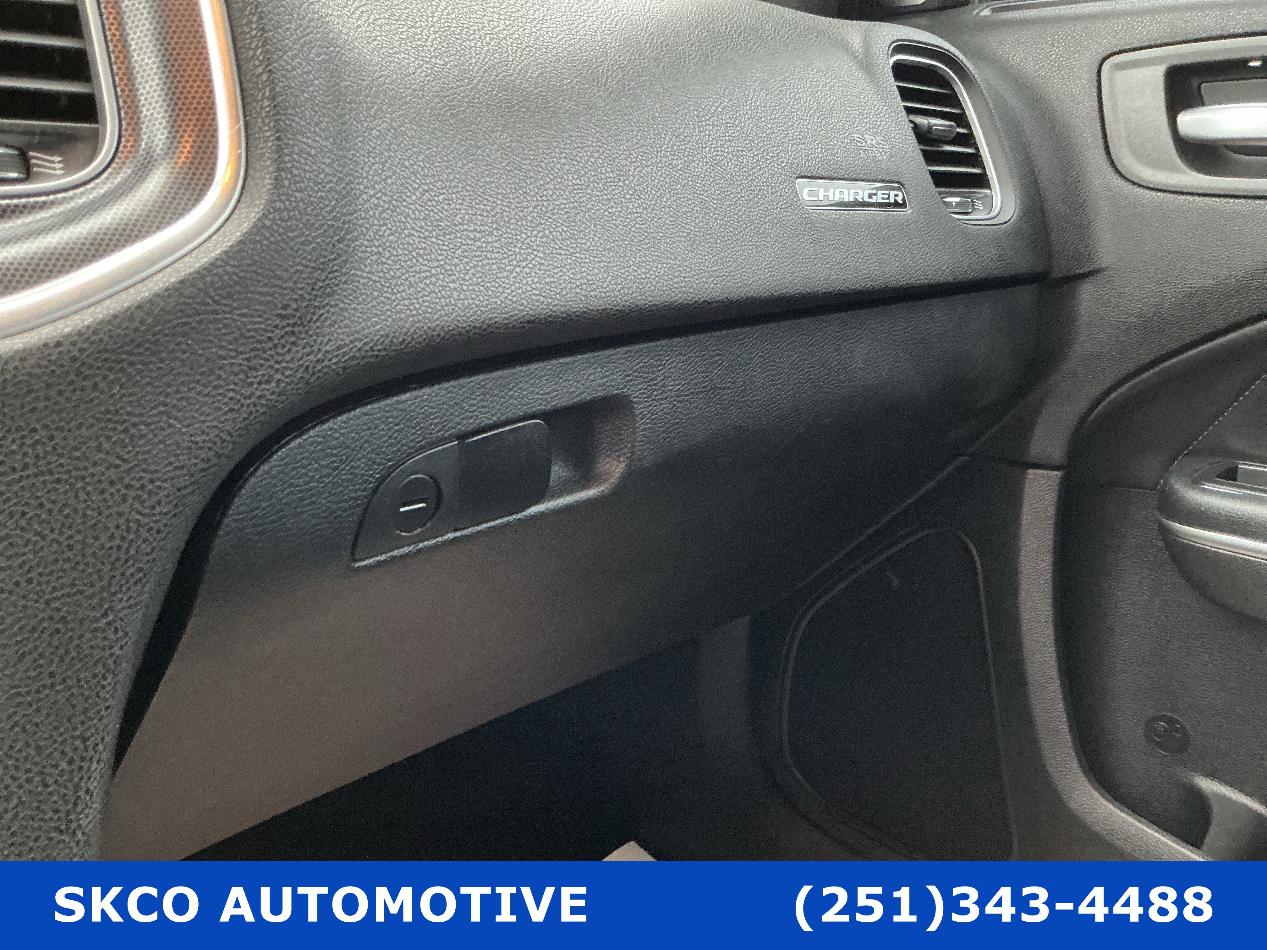 Used 2015 Dodge Charger SXT w/ Plus Group image 24