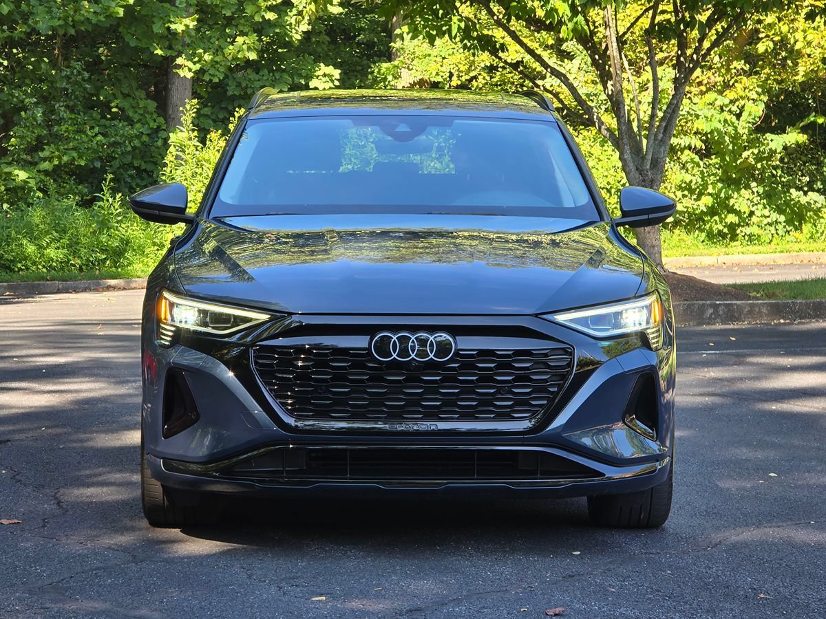 Used 2024 Audi Q8 e-tron Premium AWD/4WD image 9