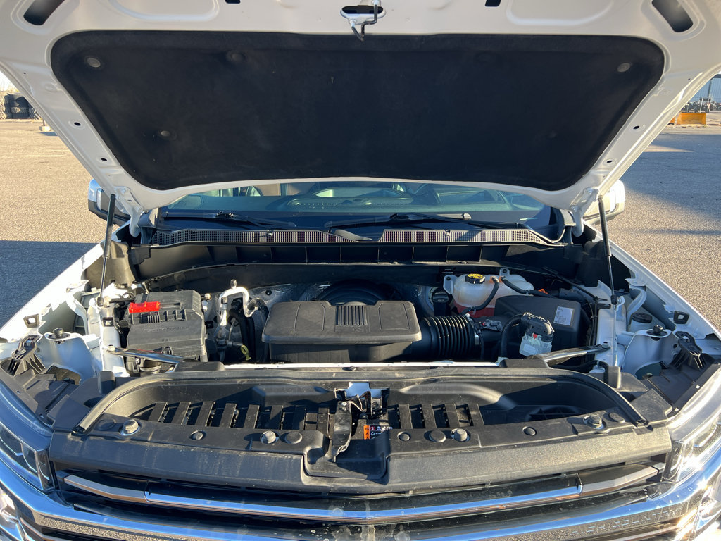 Used 2021 Chevrolet Silverado 1500 High Country w/ Technology Package AWD/4WD image 21