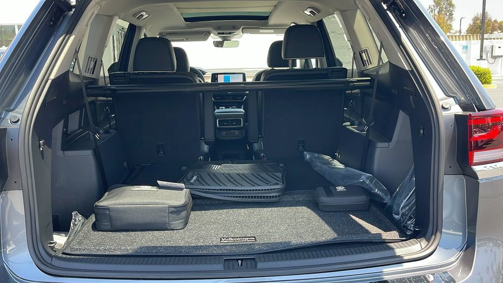 New 2025 Volkswagen Atlas SEL Premium R-Line image 31