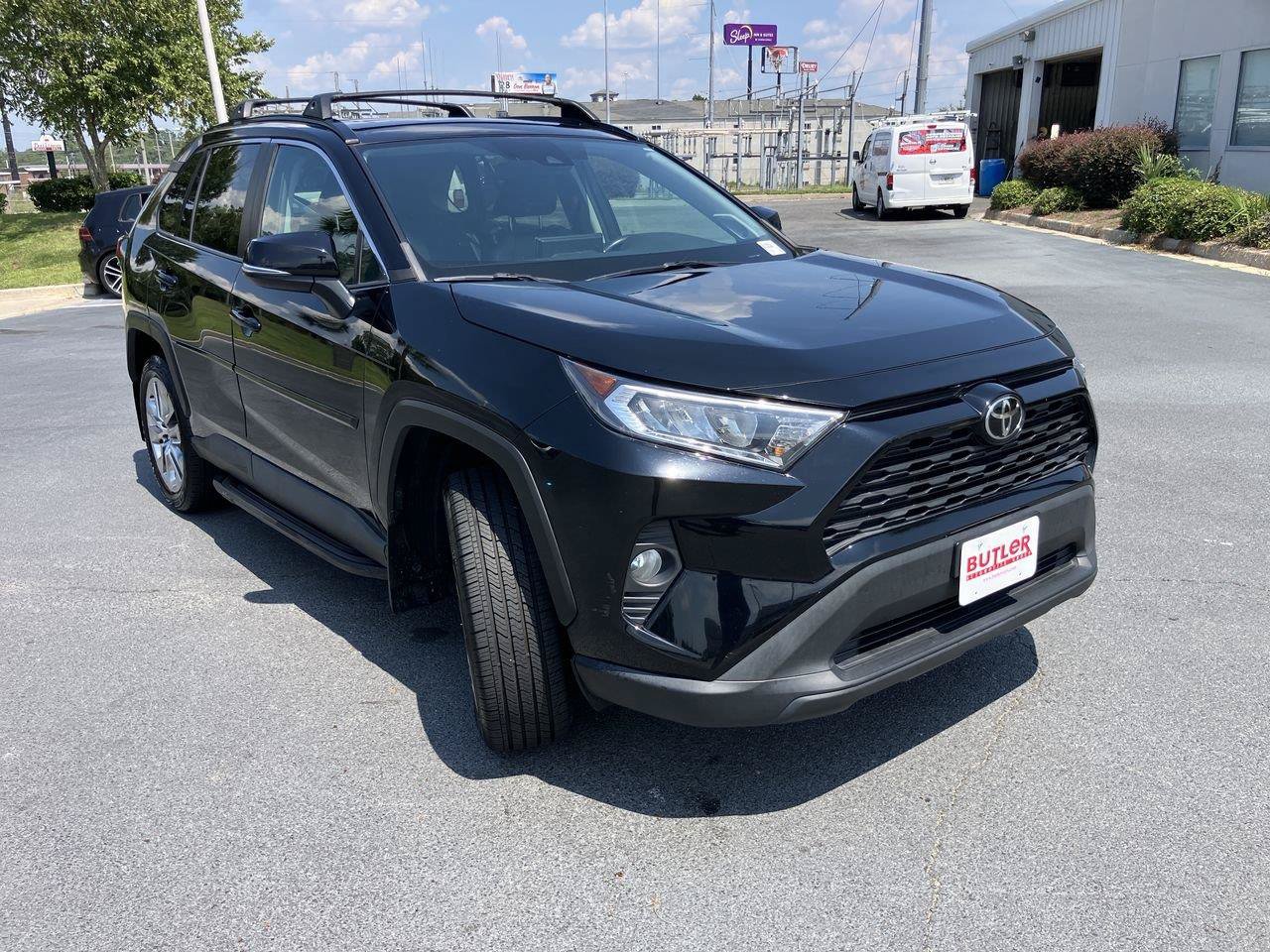 Certified 2021 Toyota RAV4 XLE Premium AWD/4WD image 7