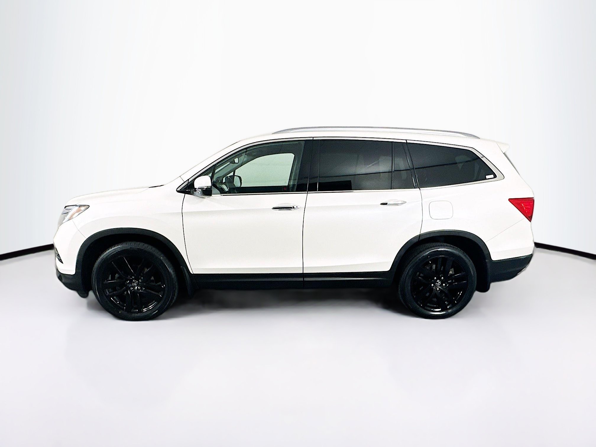 Used 2018 Honda Pilot Elite image 4