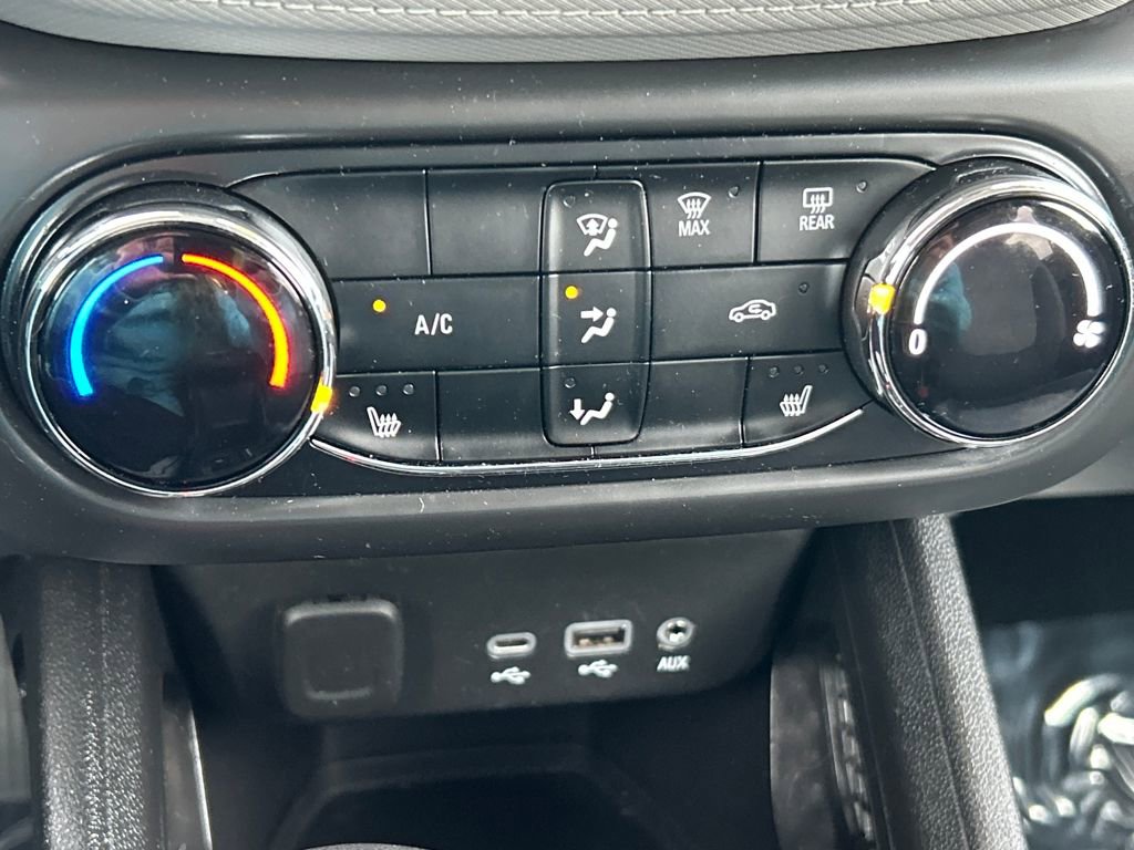 Used 2021 Chevrolet TrailBlazer LT image 16