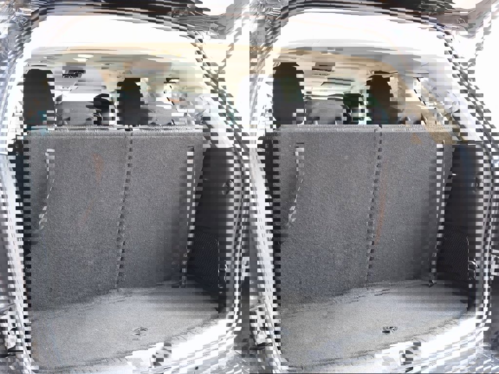 Used 2020 Dodge Journey SE w/ SE Popular Equipment Group image 17