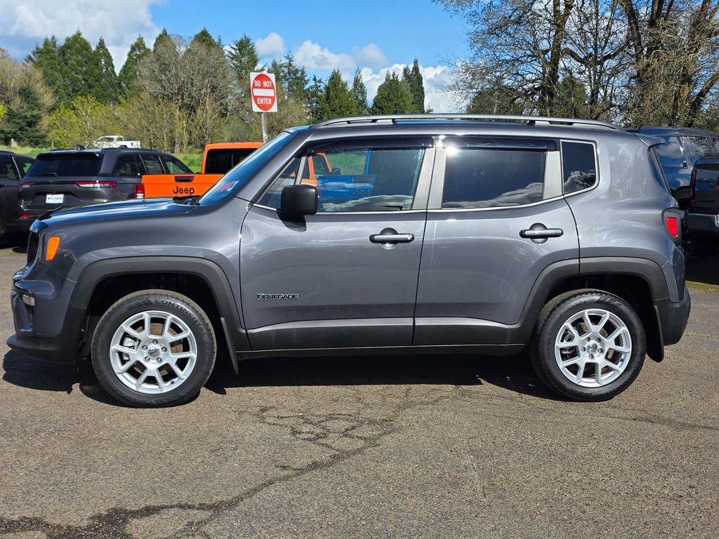 Used 2022 Jeep Renegade Sport w/ Sport Appearance Group image 8