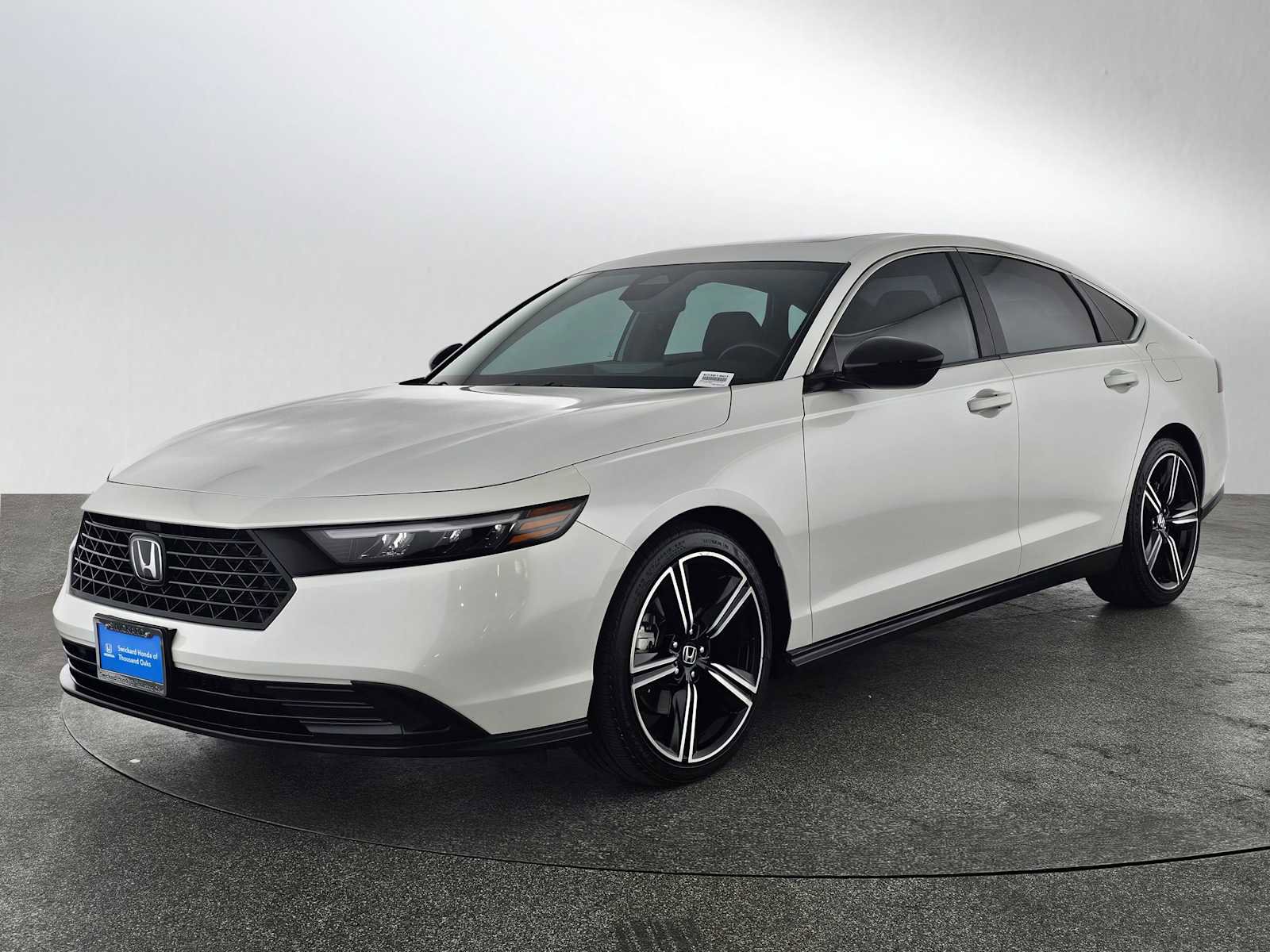 Used 2023 Honda Accord Sport image 7