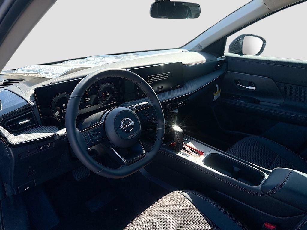 New 2026 Nissan Kicks SR w/ Illumination Package FWD image 9