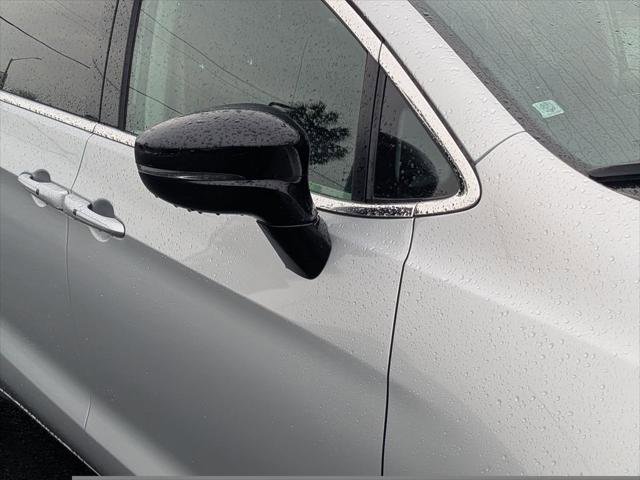 Certified 2024 Chrysler Pacifica Touring-L FWD image 10