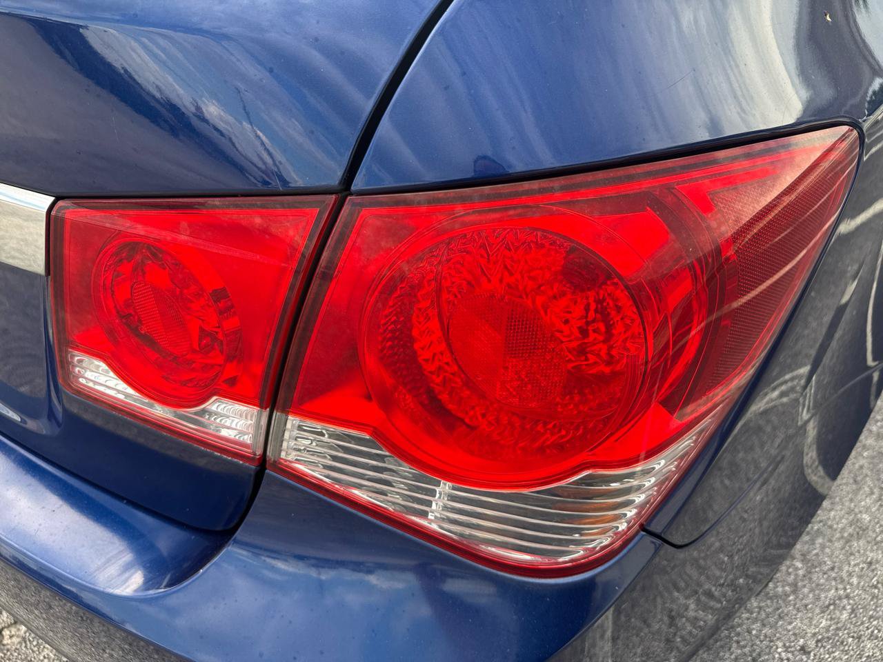 Used 2013 Chevrolet Cruze LS FWD image 50