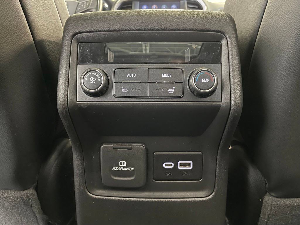 Used 2022 GMC Acadia AT4 w/ Technology Package AWD/4WD image 30