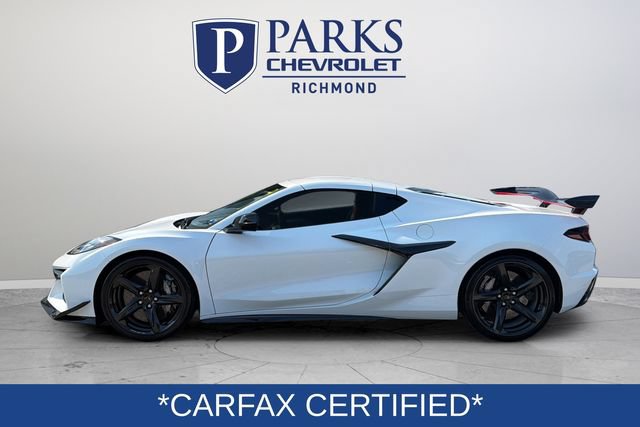 Used 2023 Chevrolet Corvette Z06 w/ Z07 Performance Package RWD image 5