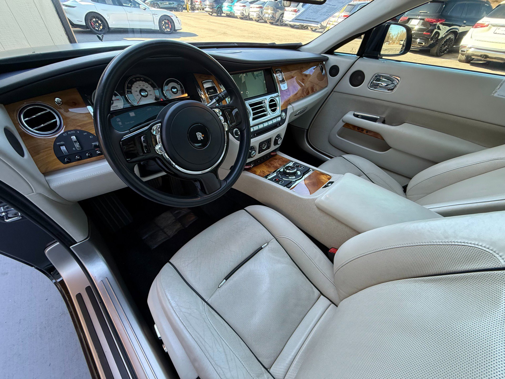 Used 2014 Rolls-Royce Wraith image 14