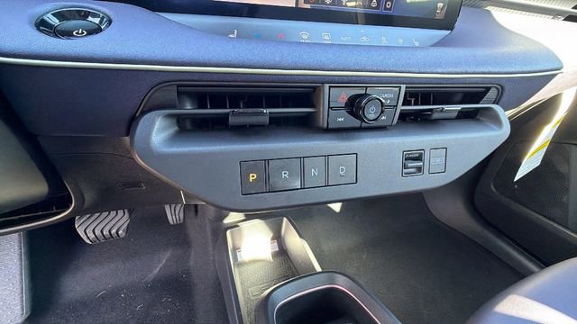 New 2026 Nissan Leaf SV+ w/ Floor Mat Package (SV+) image 24