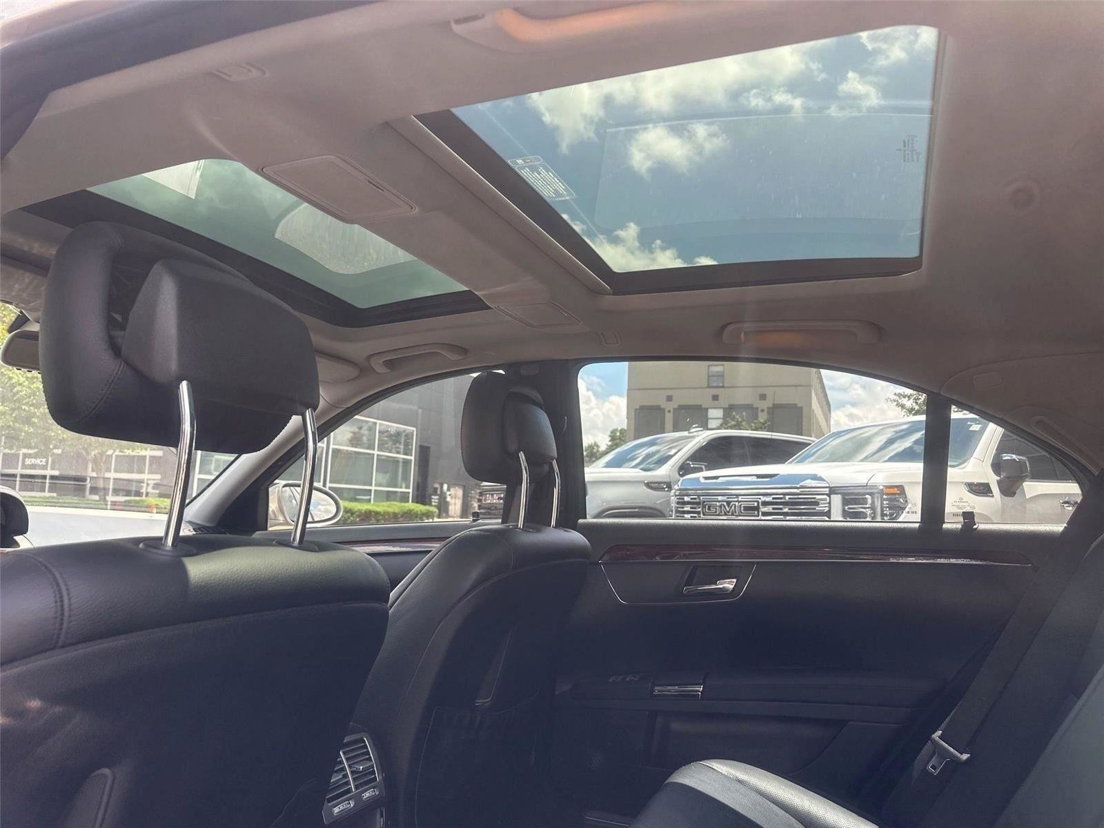 Used 2008 Mercedes-Benz S 550 image 17