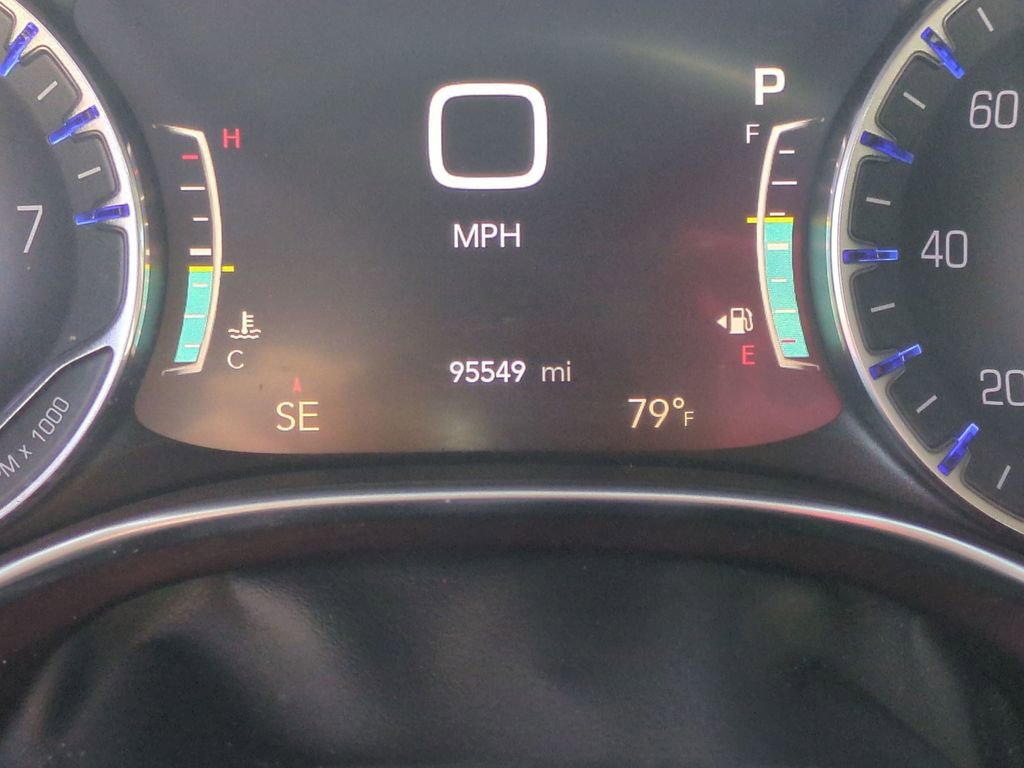 Used 2019 Chrysler Pacifica Limited w/ Tire & Wheel Group image 17