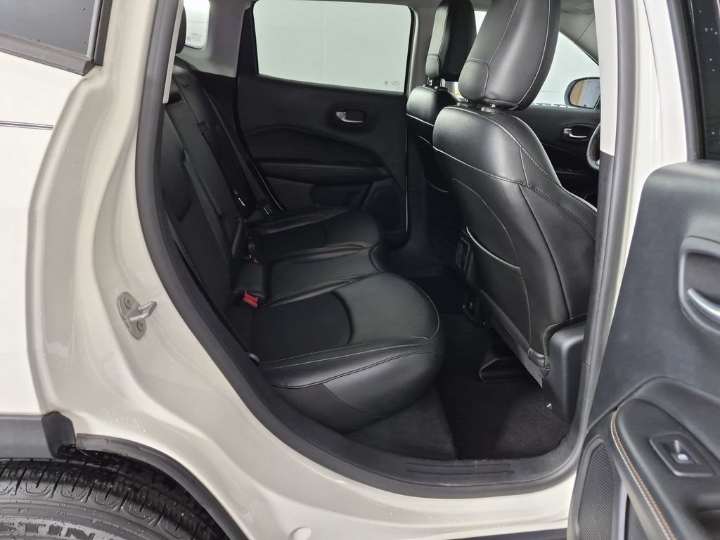Used 2020 Jeep Compass Latitude FWD image 30