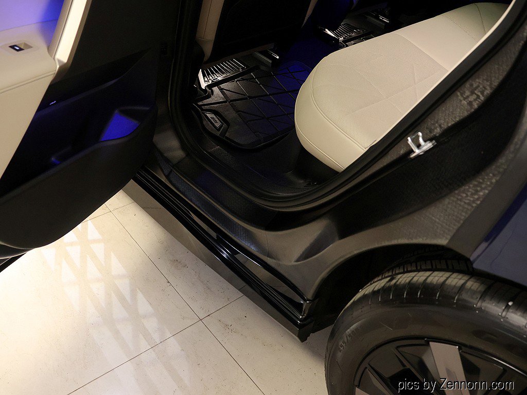 Certified 2024 BMW iX xDrive50 w/ Premium Package image 31