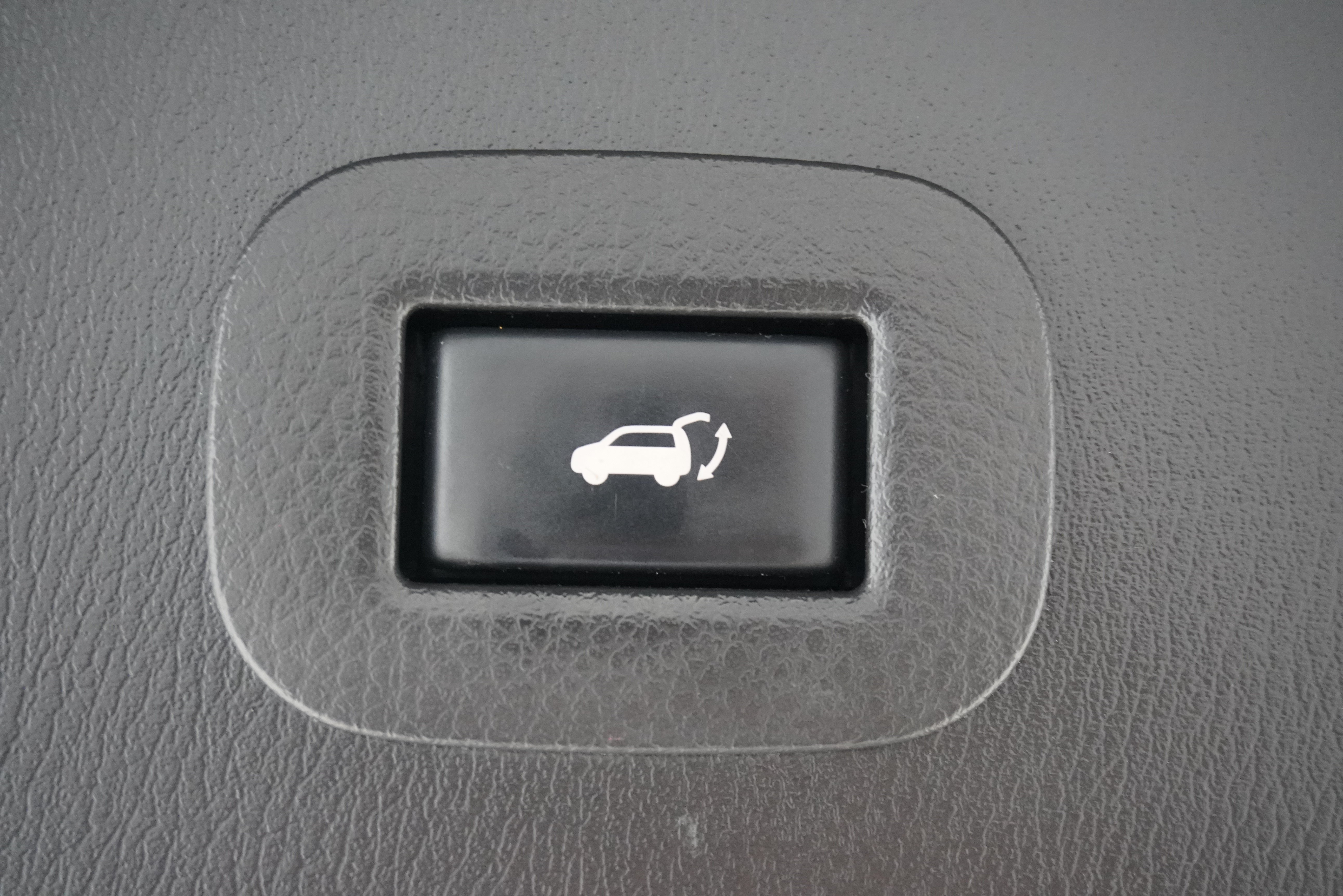 Used 2017 Nissan Armada SL RWD image 30