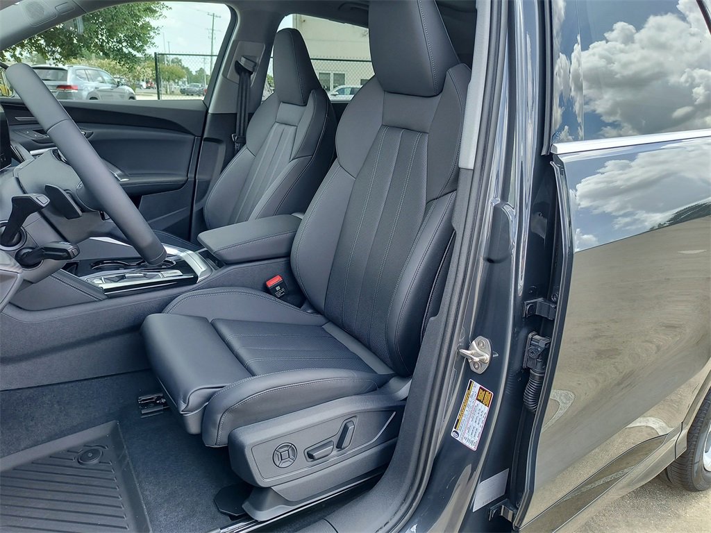 New 2025 Audi Q5 Prestige image 7