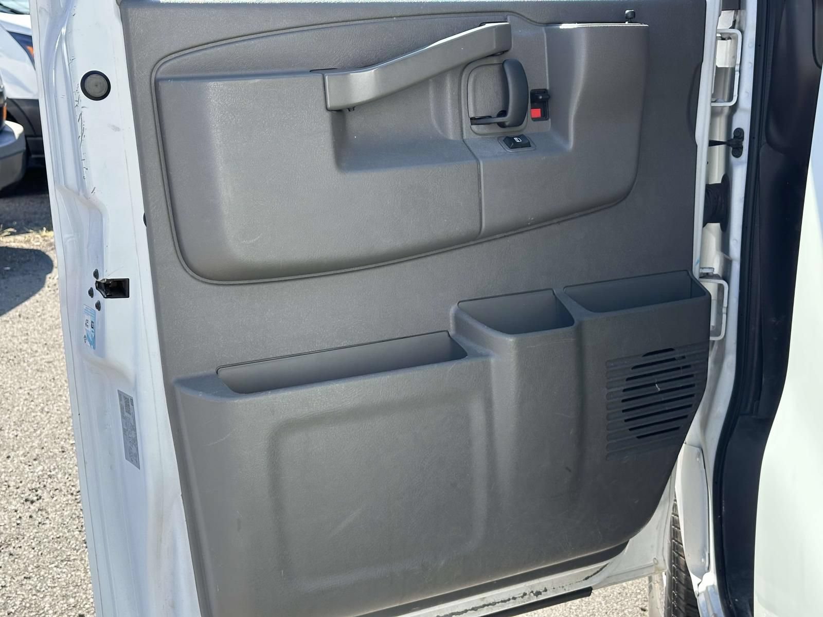 Used 2024 GMC Savana 2500 w/ Driver Convenience Package RWD image 19