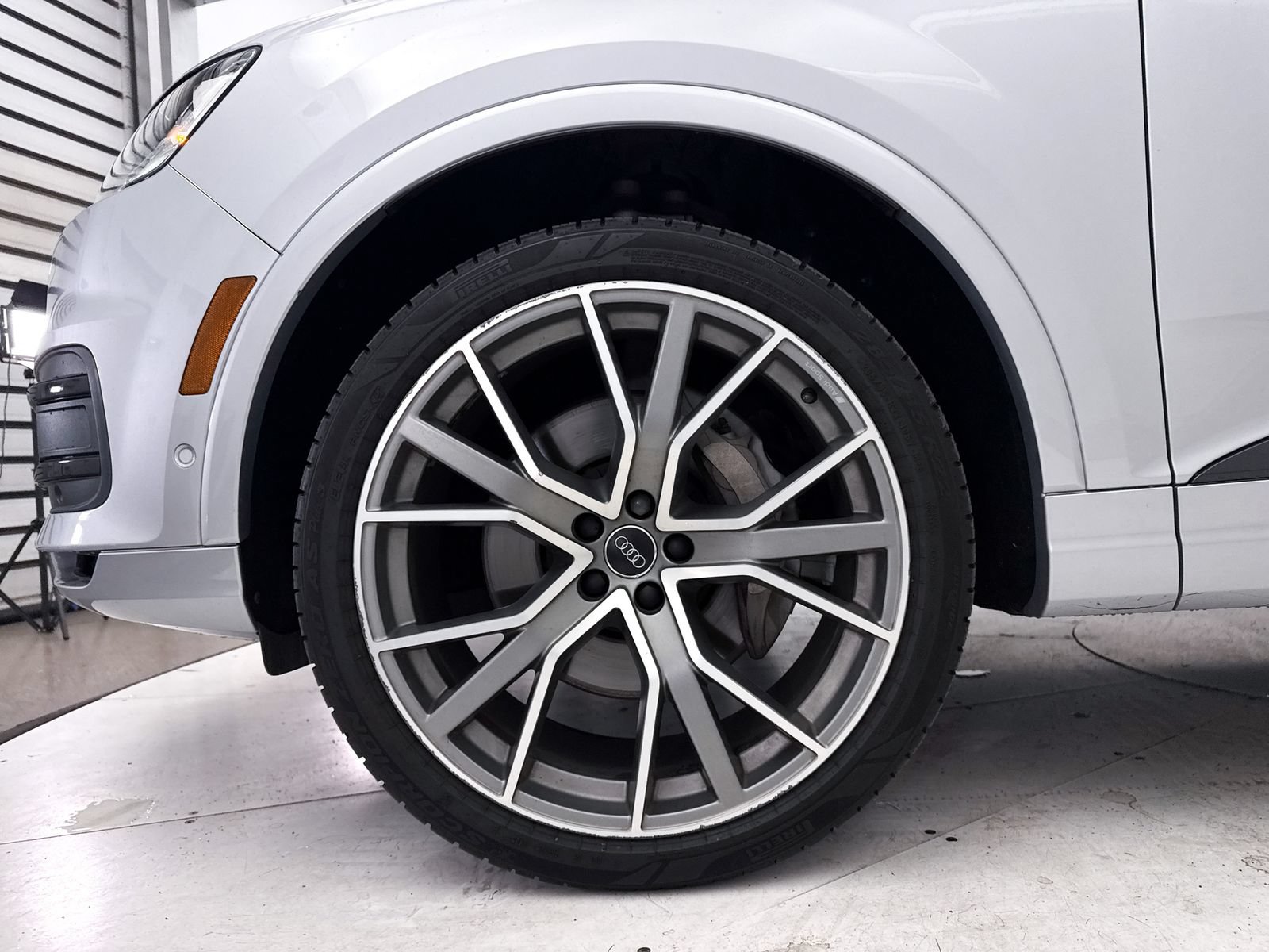 Used 2019 Audi Q7 3.0T Prestige w/ Prestige Package AWD/4WD image 14