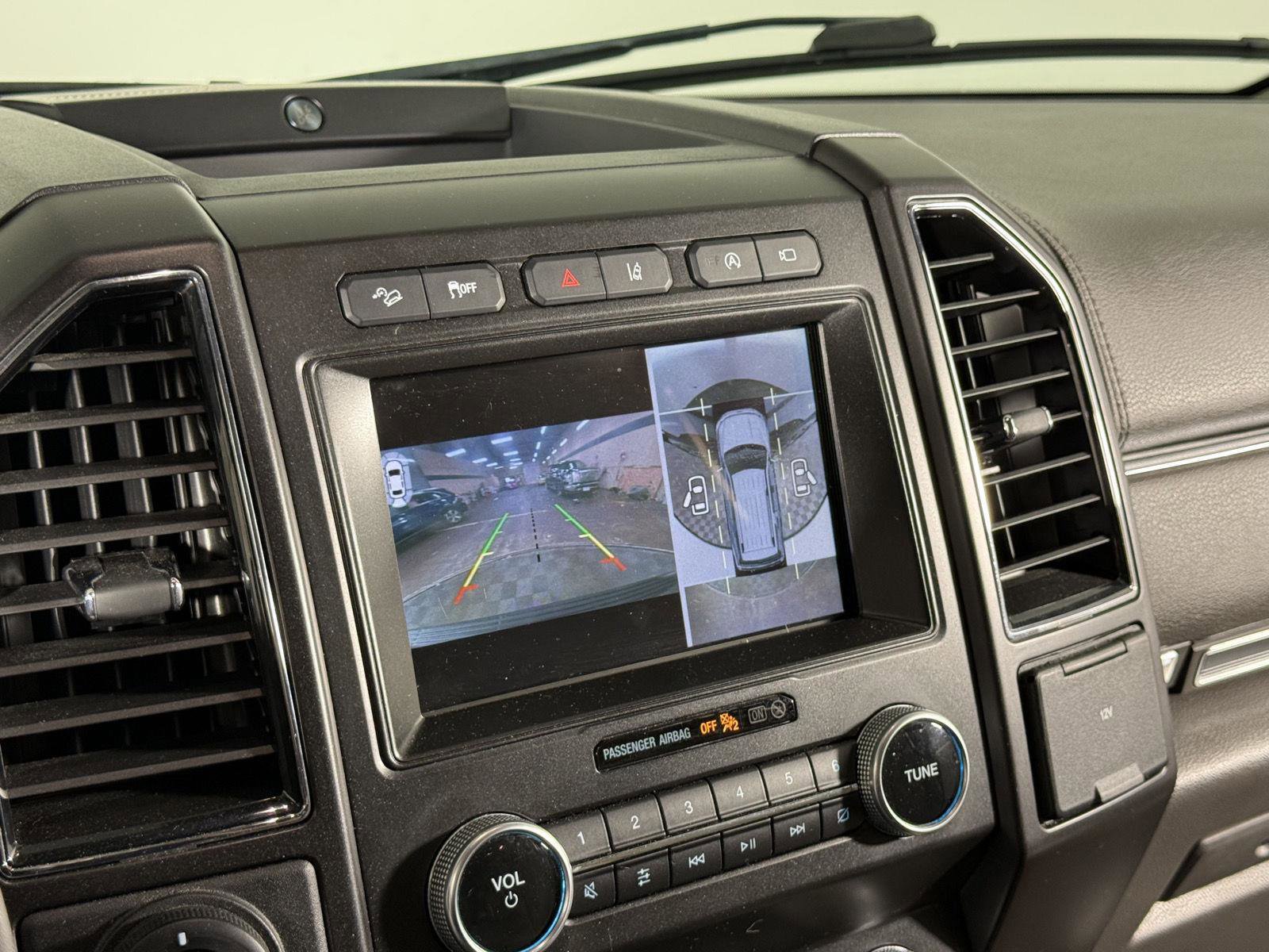 Used 2021 Ford Expedition Limited AWD/4WD image 12