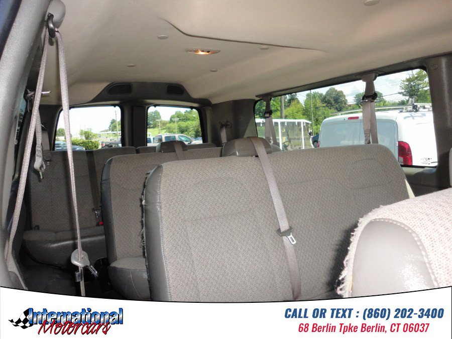 Used 2020 Chevrolet Express 3500 LT w/ LT Preferred Equipment Group RWD image 23
