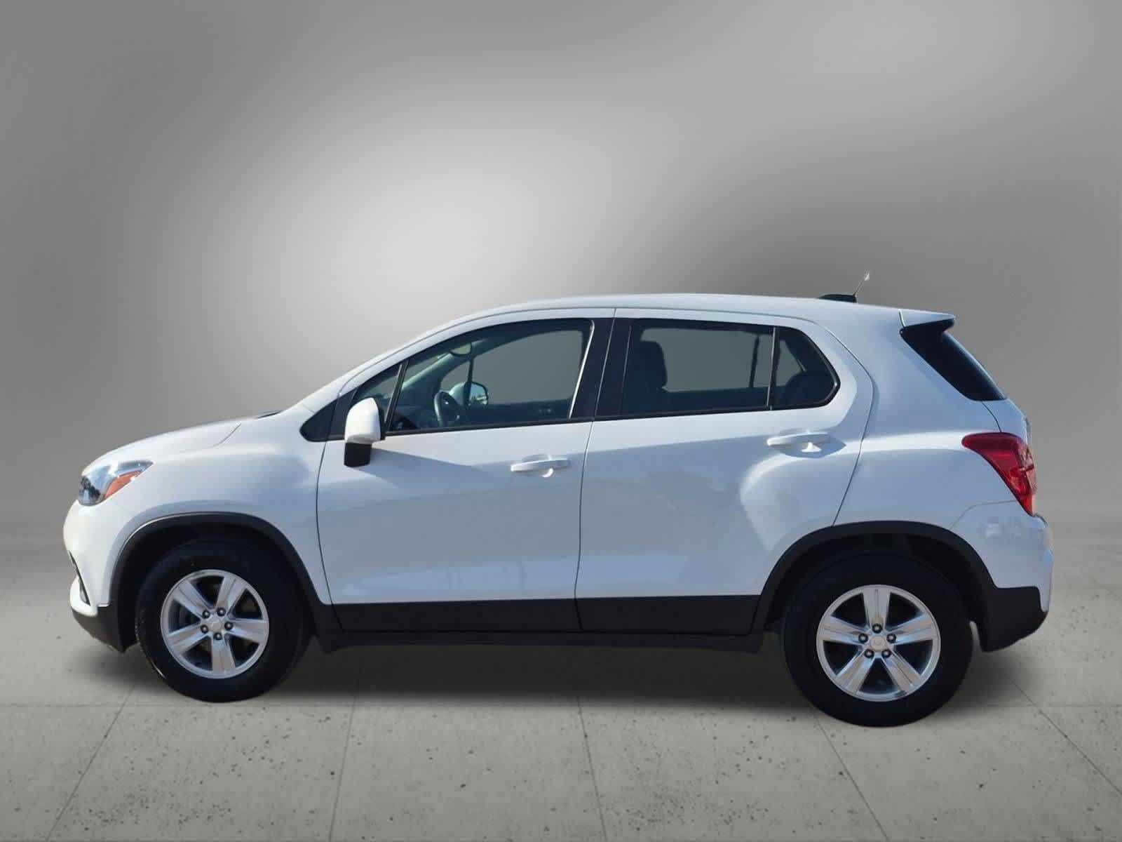 Used 2019 Chevrolet Trax LS FWD image 3