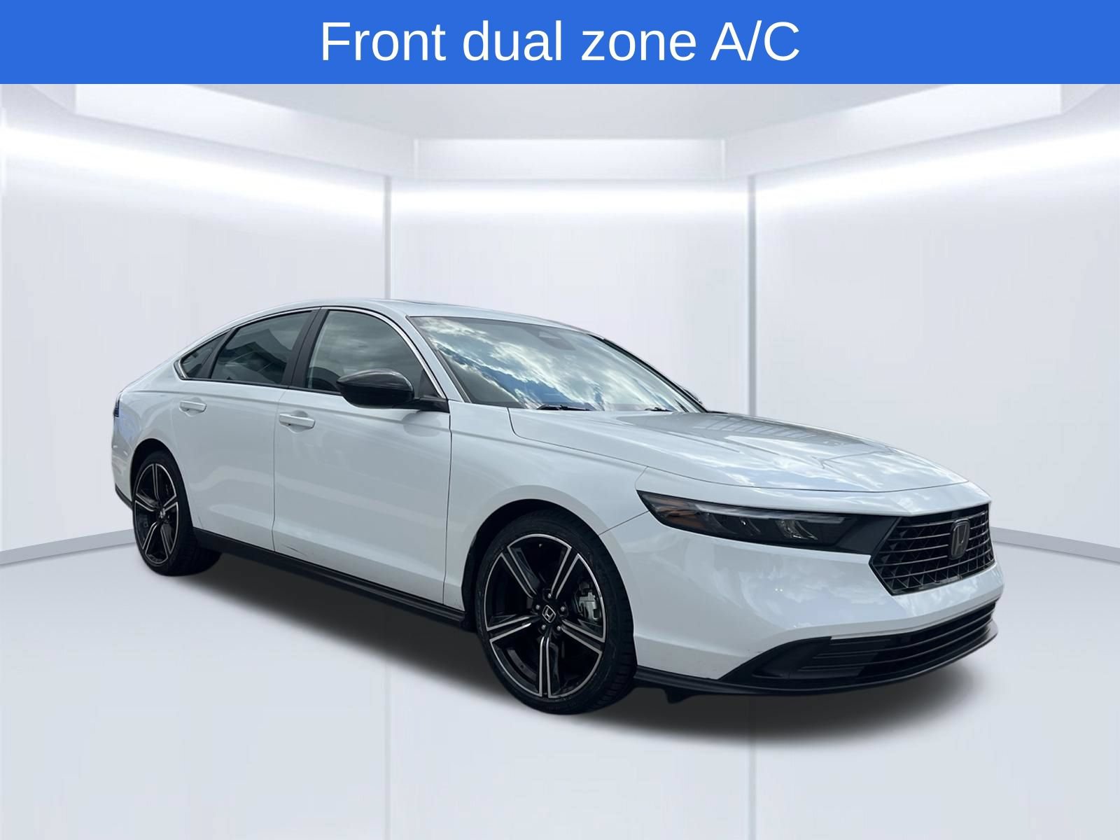 Used 2024 Honda Accord Sport image 3