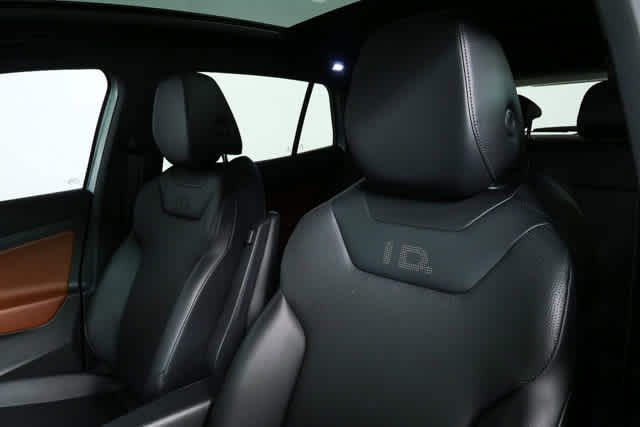 Used 2021 Volkswagen ID.4 Pro S image 8